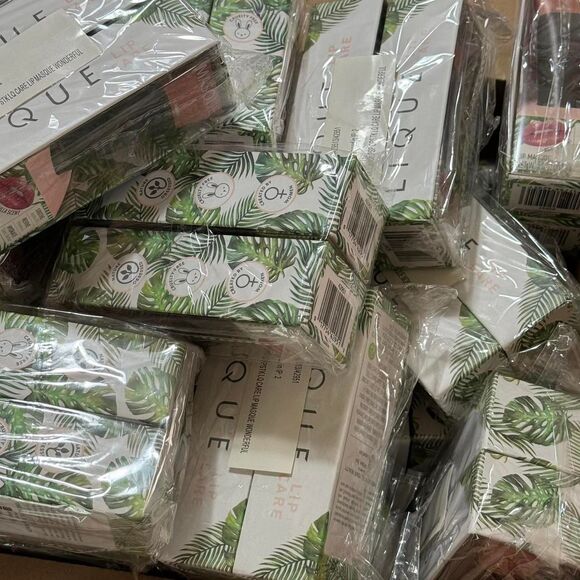 Lique Vanilla Lip Masque Reseller Bundle! - Picture 2 of 3